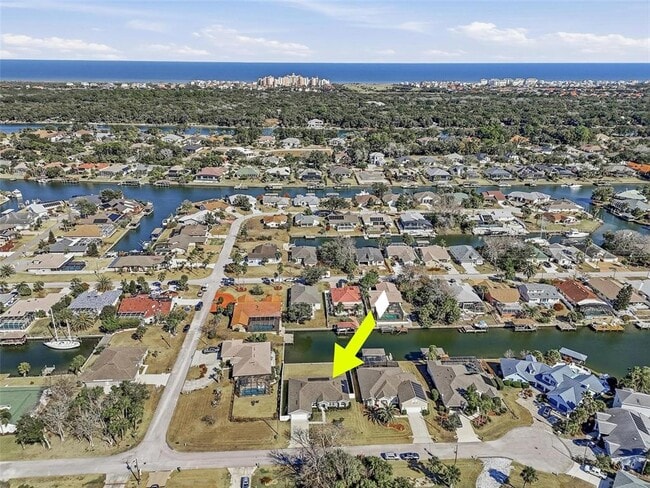 Building Photo - 8 Creek Ct