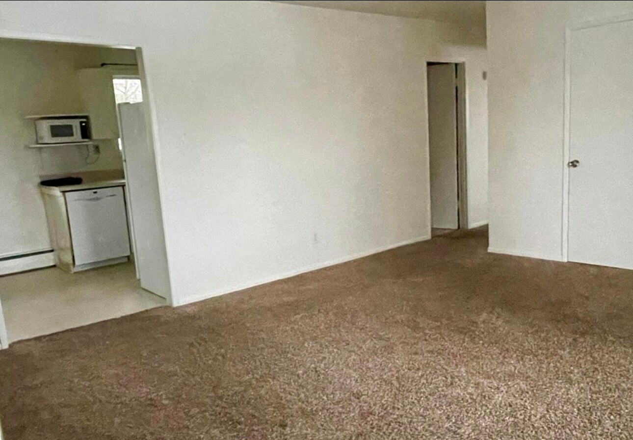 Building Photo - 2804 W 30th Ave