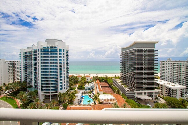 Building Photo - 5900 Collins Ave