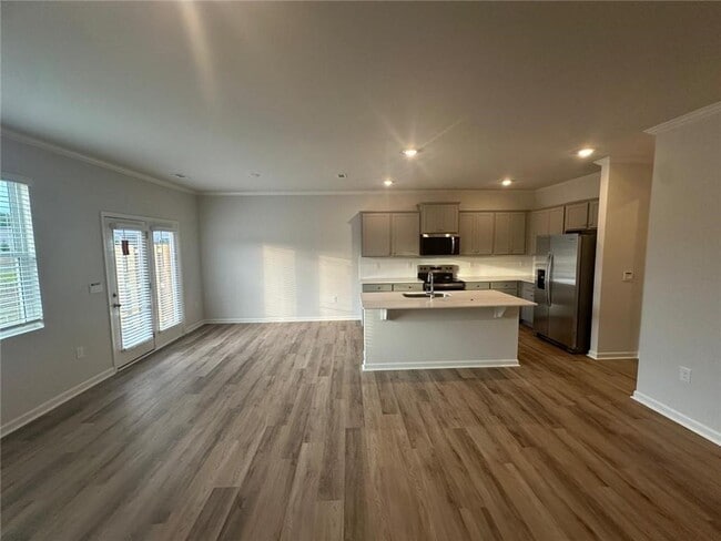 Building Photo - 23 Berryville Dr