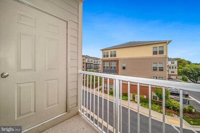 Building Photo - 540 Copley Pl