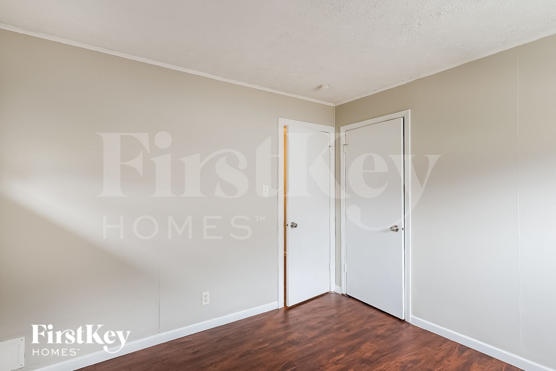 Building Photo - 4622 Karen Dr