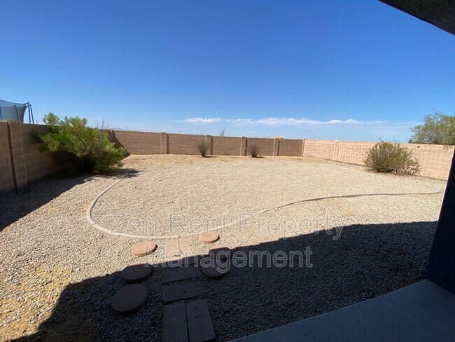 Building Photo - 36971 W Oliveto Ave