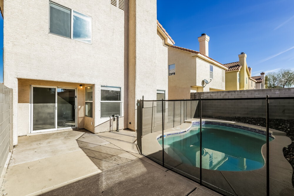 Building Photo - 6373 Rose Tree Ln