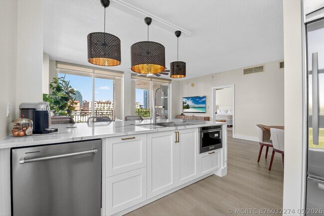 Building Photo - 550 Okeechobee Blvd