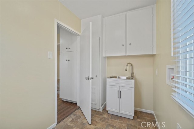 Building Photo - 13071 4th St