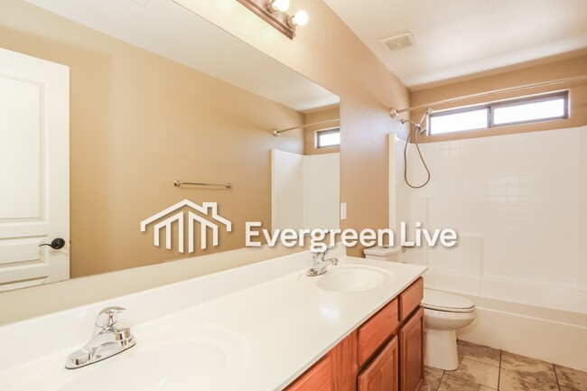 Building Photo - 8032 W Preston Ln