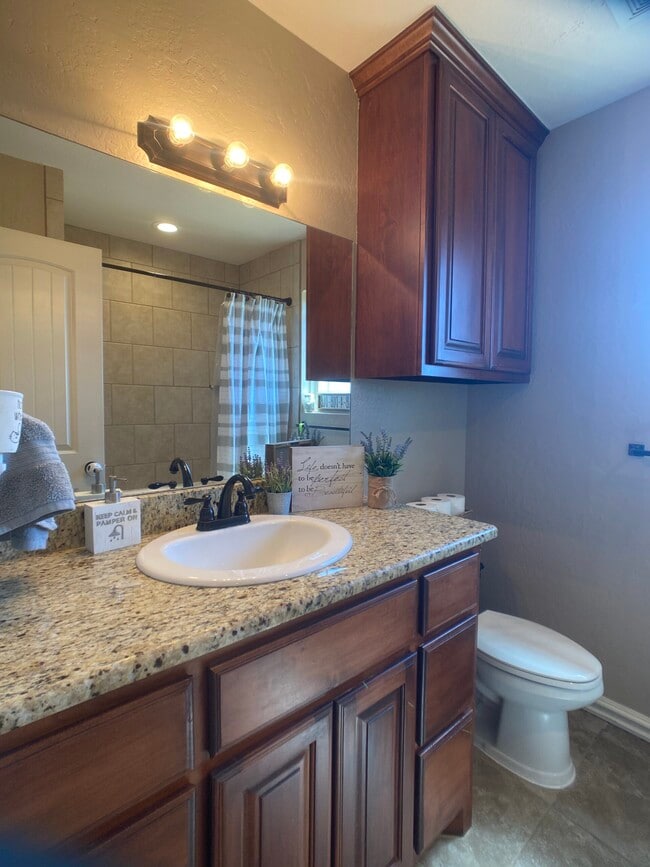 Building Photo - 1401 Limestone Way