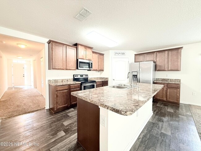 Building Photo - 12306 Crossfield Dr