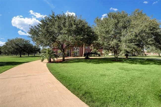 Building Photo - 5519 Bridlewood Dr