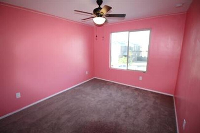 Building Photo - STUNNING 4-Bedroom + Den Home in Gladden Farms!!!!! SOLAR PANELS!!!