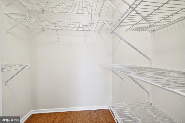 Building Photo - 70 Hampshire Dr