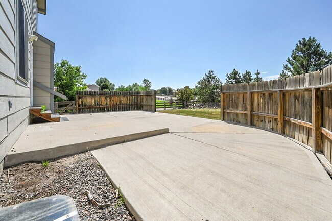 Building Photo - $2,995, 4 bed, 3.5 bath, located in Monume...