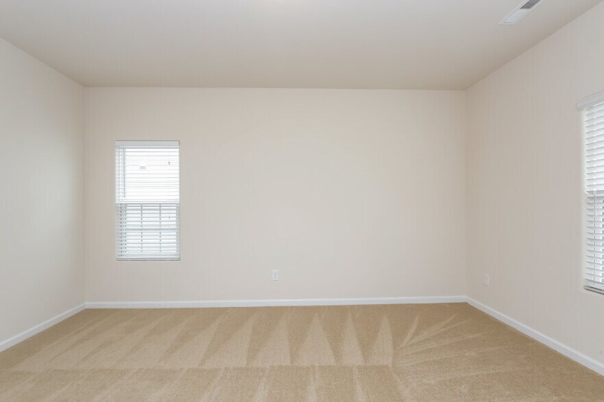 Building Photo - 2012 Boulder Ct