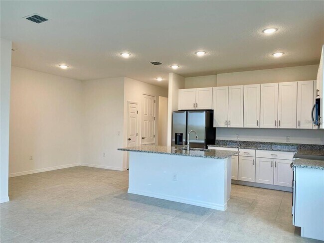 Building Photo - 2334 White Cedar Wy
