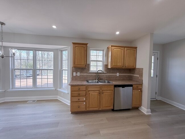 Building Photo - 67 Serenity Ct