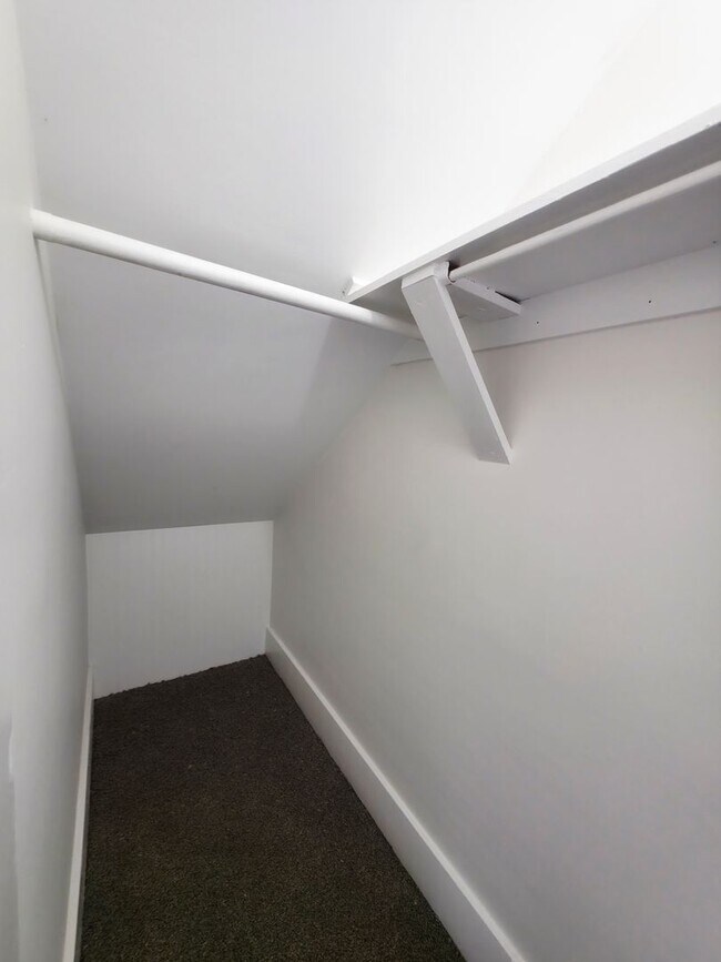 Building Photo - 3 Bed 1 Bath in Rochester PA