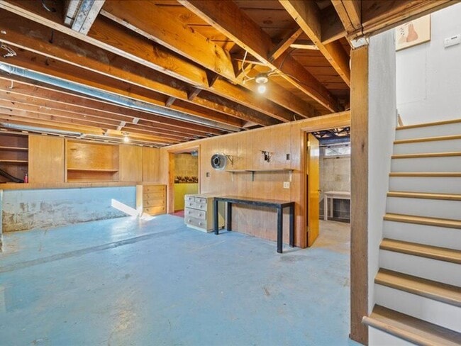 Building Photo - 910 Torbett St