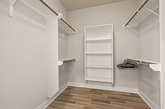 Building Photo - 6744 Del Rio St