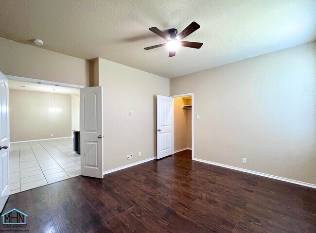 Building Photo - A Stunning 5-Bedroom, 3.5-Bathroom Home in the Heart of San Antonio, Texas!