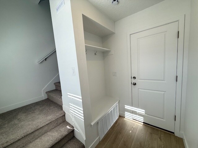 entry - 231 N Halford Ave