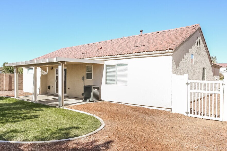 Building Photo - 6675 Montezuma Castle Ln