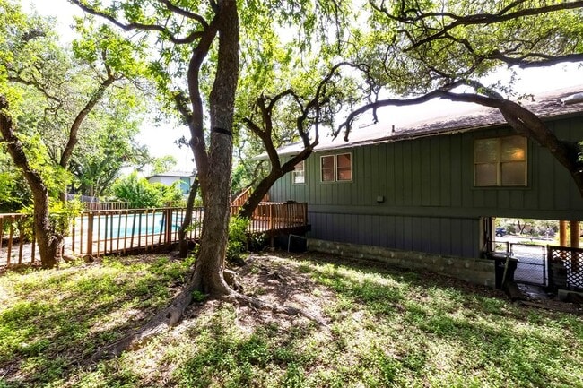 Building Photo - 208 Westhaven Dr