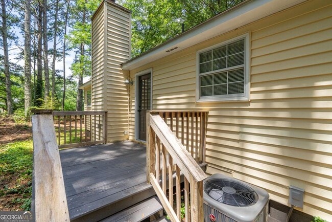 Building Photo - 3080 Meadow Trail