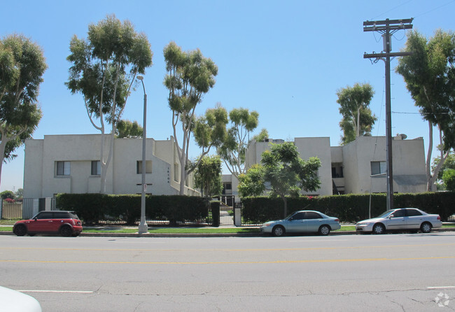 Building Photo - Arleta Park Apartments