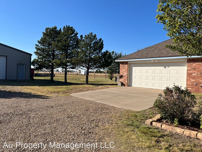 Building Photo - 3 br, 2 bath House - 15702 OUTBACK TRL