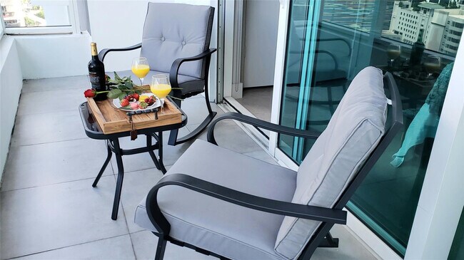 Building Photo - 1080 Brickell Ave