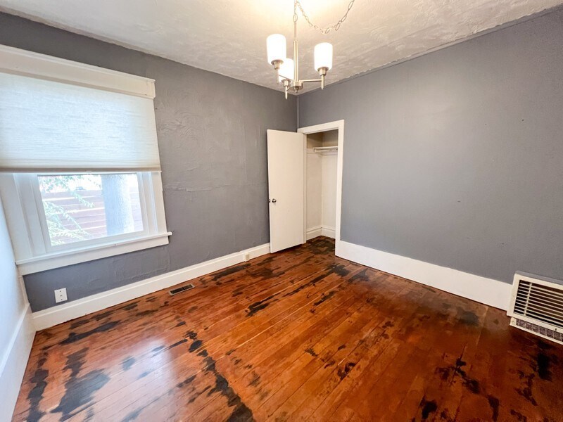 Building Photo - 177 E 2400 S