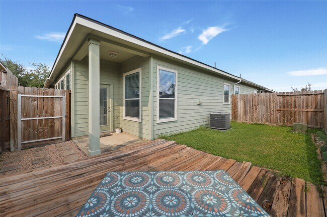 Building Photo - 17303 Brookhollow Ct Dr
