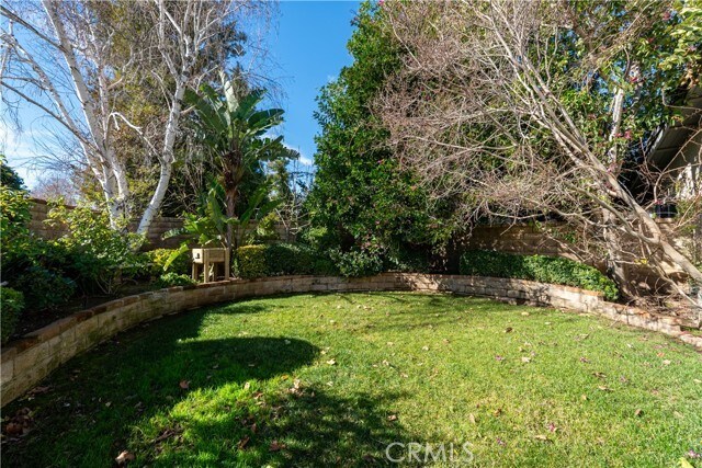 Building Photo - 23640 Vía Calma