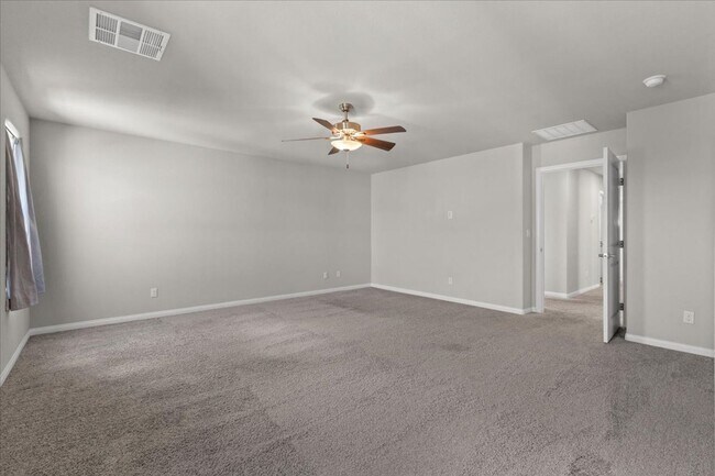 Building Photo - Spacious, Luxurious 5-Bedroom Oasis with B...