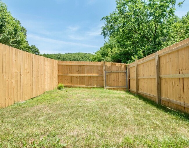 Building Photo - 4119 N Sunflower Cir