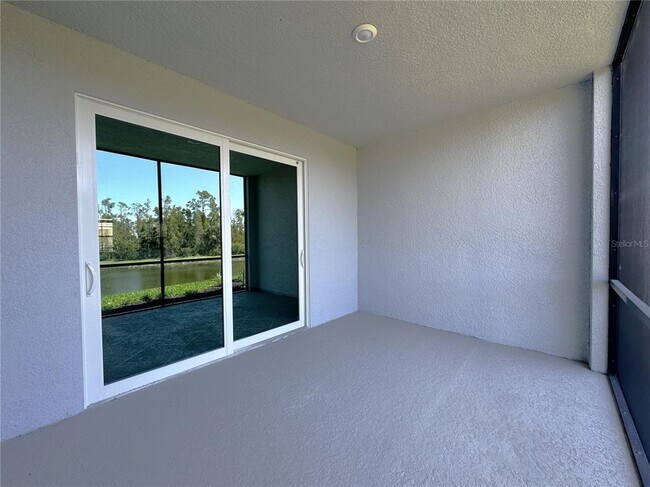 Building Photo - 14231 Heritage Landing Blvd