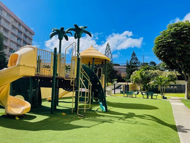 Building Photo - Partly Furnished 2-bedroom, 2-bath condo a...