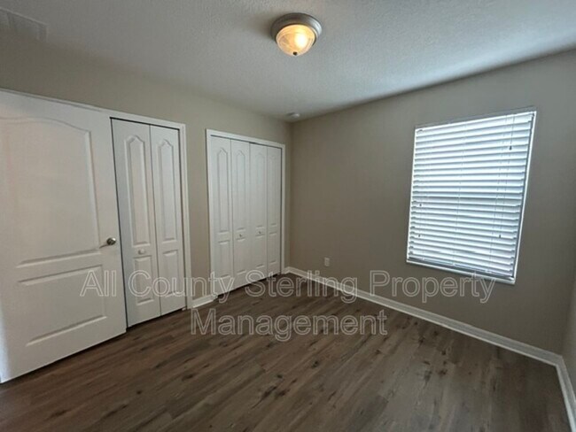 Building Photo - 1876 Leather Fern Dr