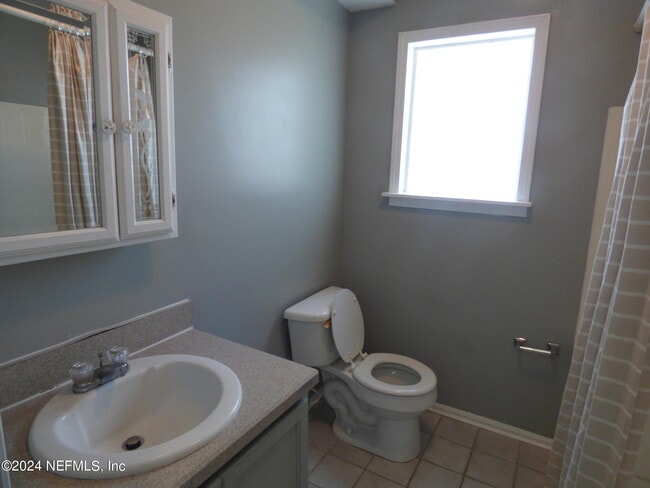 Building Photo - 516 E 58th St