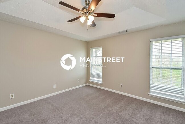 Building Photo - 4 Bedroom Pet-Friendly Home in Atlanta, GA with Main Street Renewal