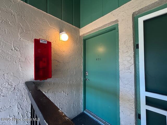Primary Photo - 1225 N Wickham Rd