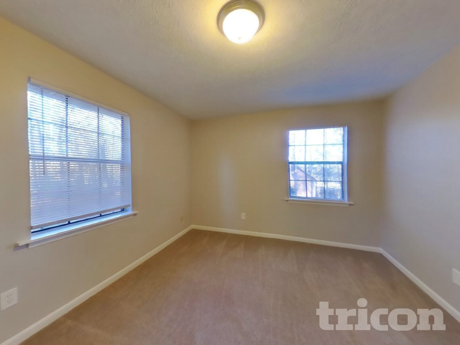 Building Photo - 3510 Cove Terrace