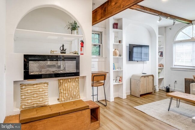 Building Photo - 4209 Queensbury Rd