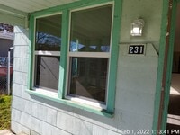 Building Photo - 231 Moore Ave