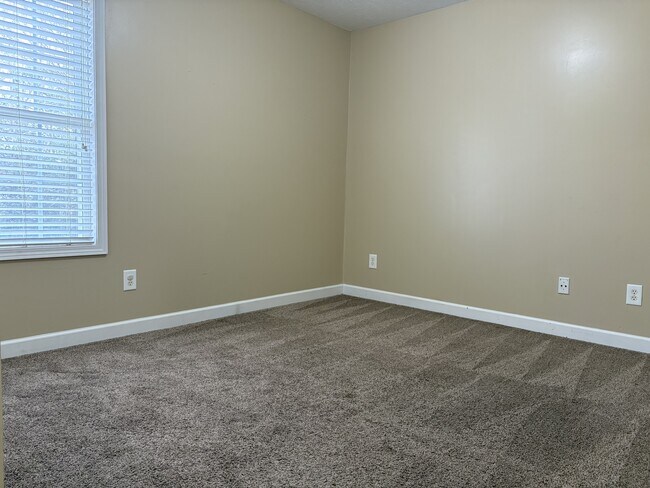 Building Photo - 3426 Shadow Birch Rd