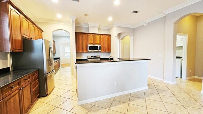 Building Photo - 12761 Bideford Ave