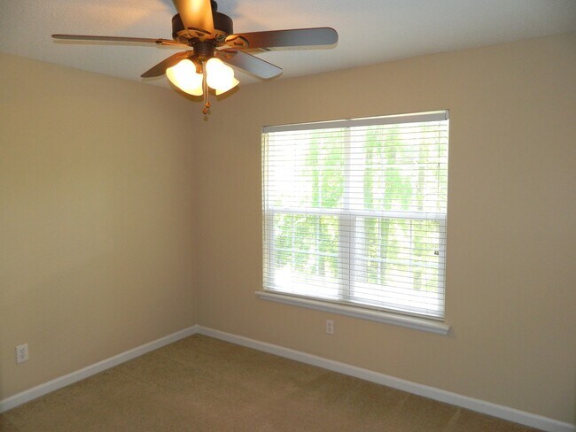 Building Photo - 789 Osprey Ln