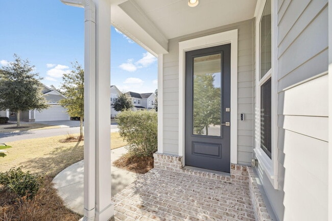 Building Photo - 250 Windrow Way