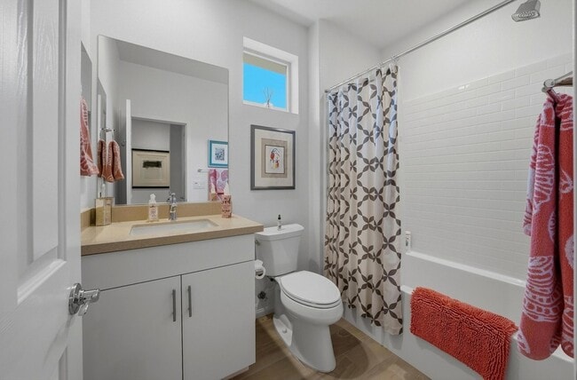Building Photo - 51811 Golden Eagle Dr